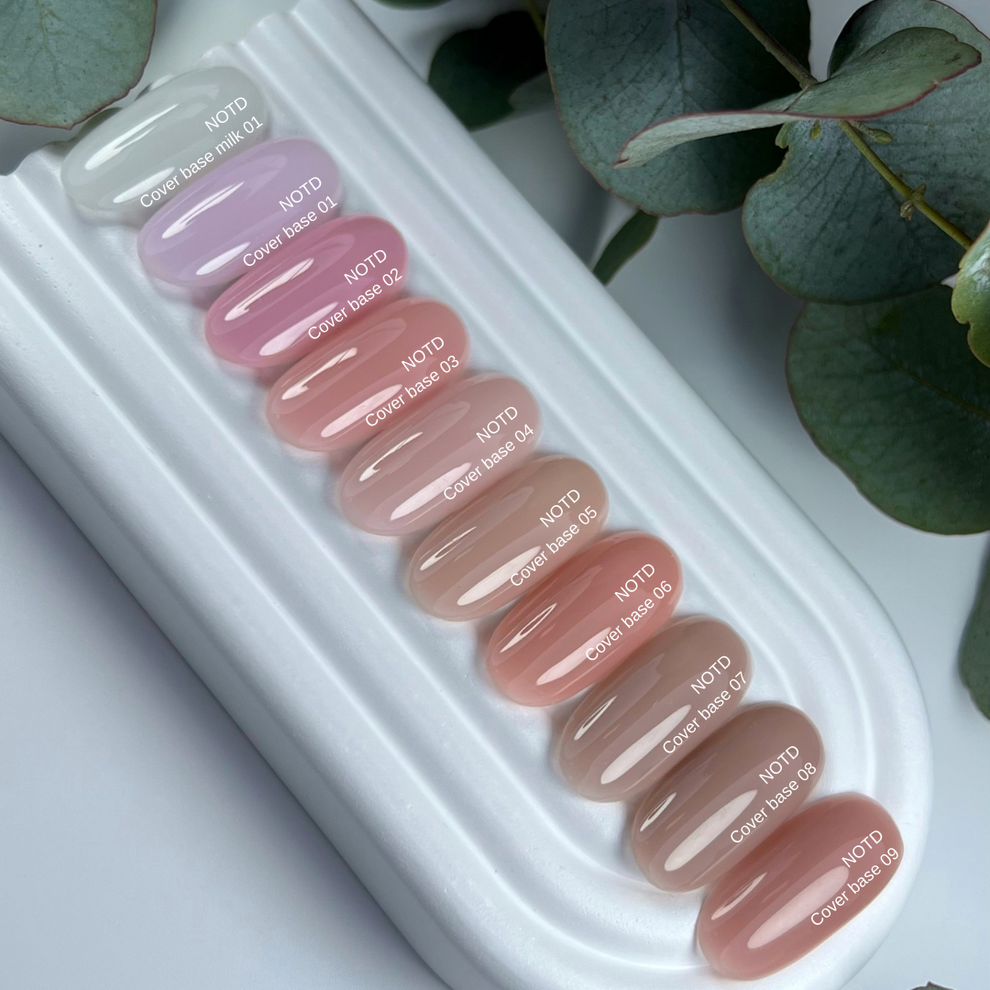 Aplicación base camuflaje 05 caramelo frío en uñas