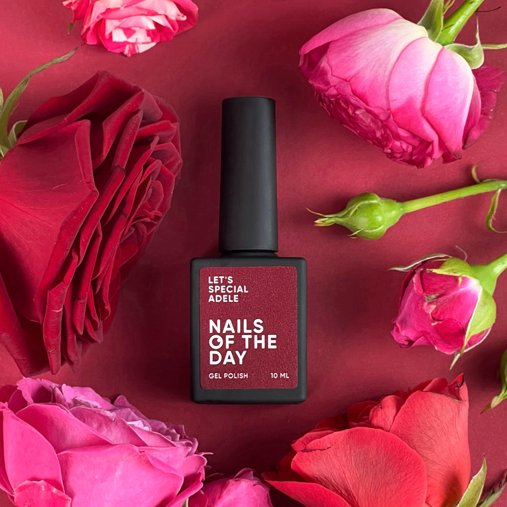 NAILSOFTHEDAY Let's Special Adele — esmalte semipermanente en gel rojo con brillo que cubre una capa, 10 ml