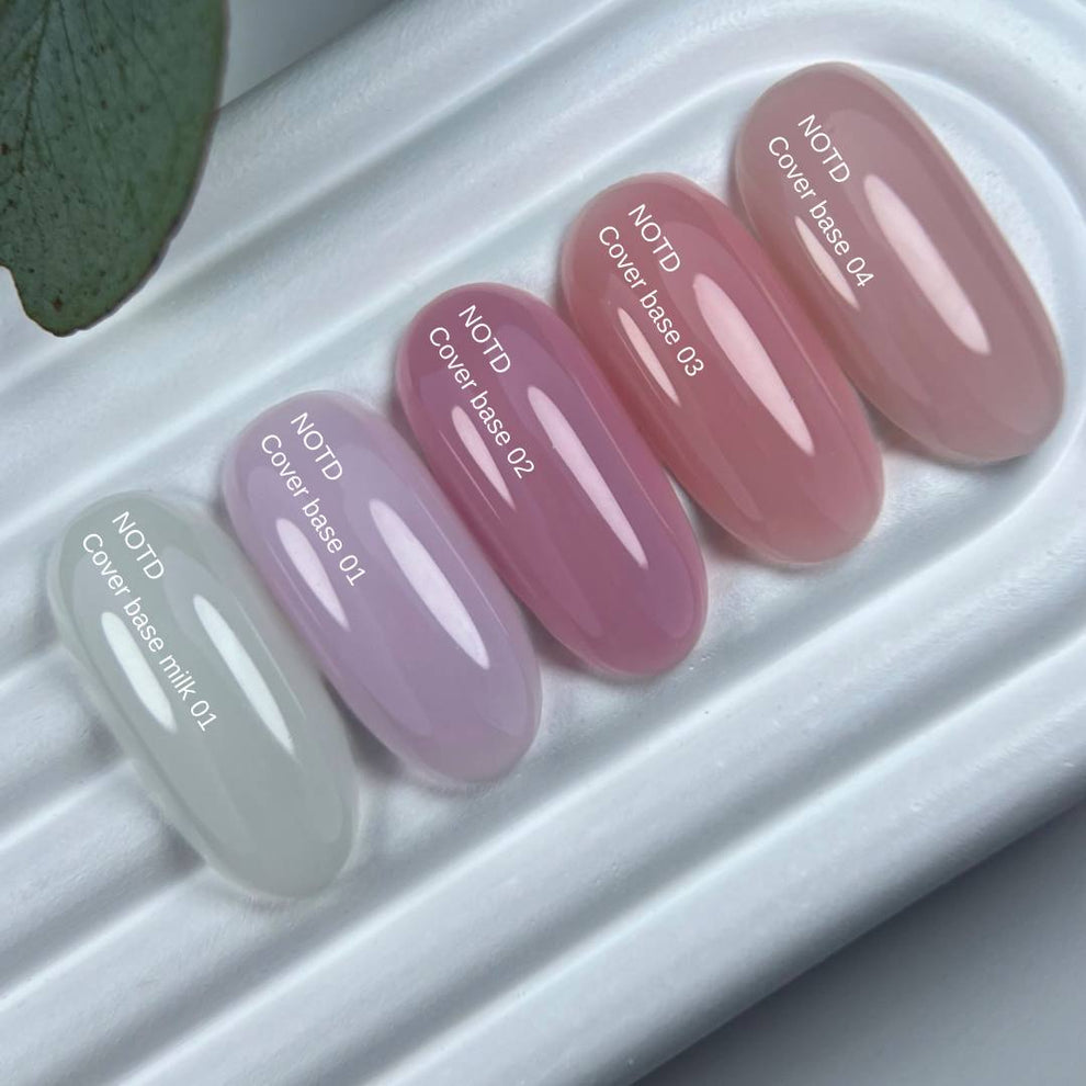 Aplicación base camuflaje 01 blanco lechoso frio en uñas