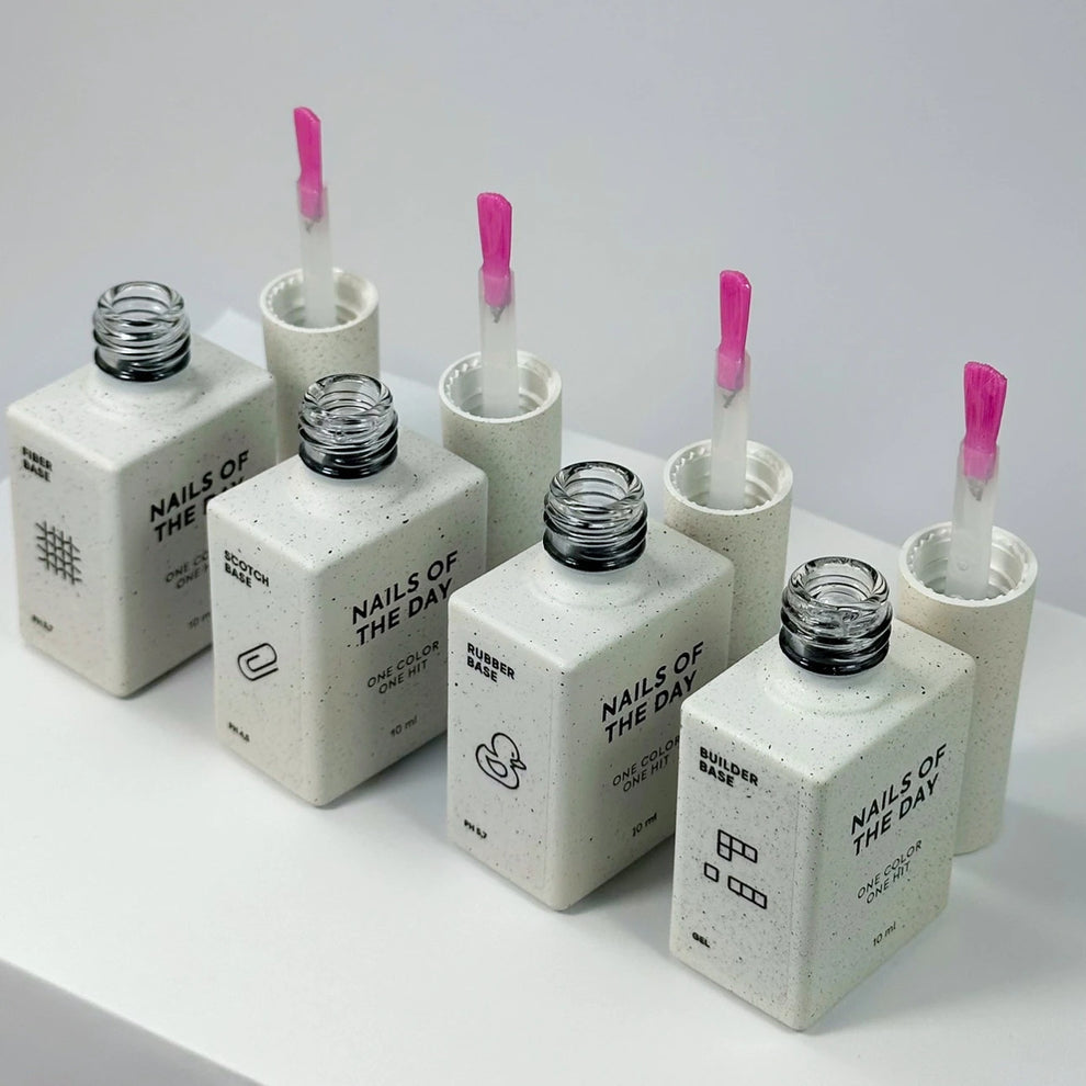 Resultado de manicura con Fiber Base NAILSOFTHEDAY en acabado natural brillante 