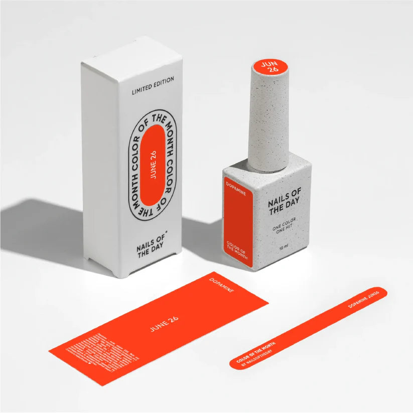 NAILSOFTHEDAY Color of the Month Junio 2026 Dopamine — frambuesa anaranjado con un ligero brillo, cubre en una capa, 10 ml