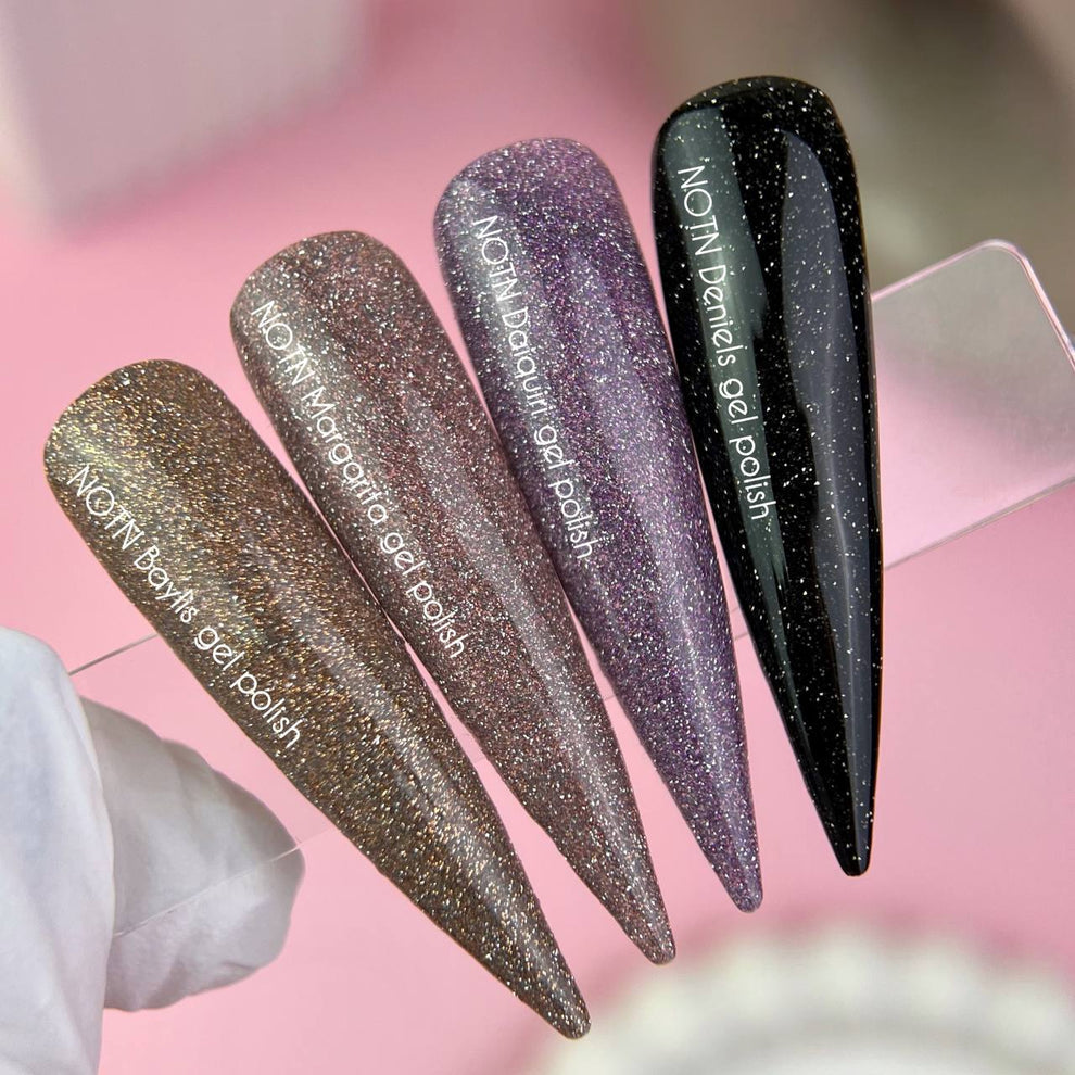 NAILSOFTHENIGHT Daiquiri gel polish — esmalte semipermanente lila reflectante para uñas, 10 ml