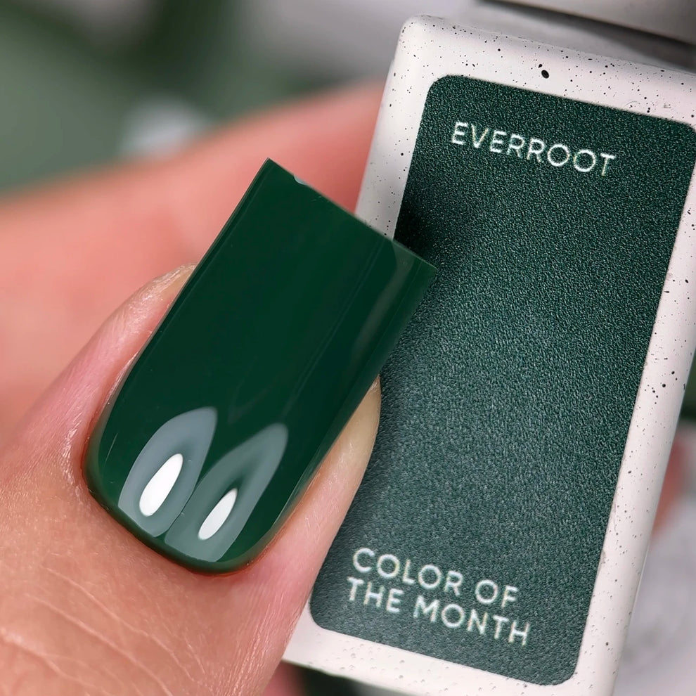 NAILSOFTHEDAY Color del Mes Septiembre 2025 Everroot - Un verde profundo e intenso con cobertura total en una sola capa, 10 ml.