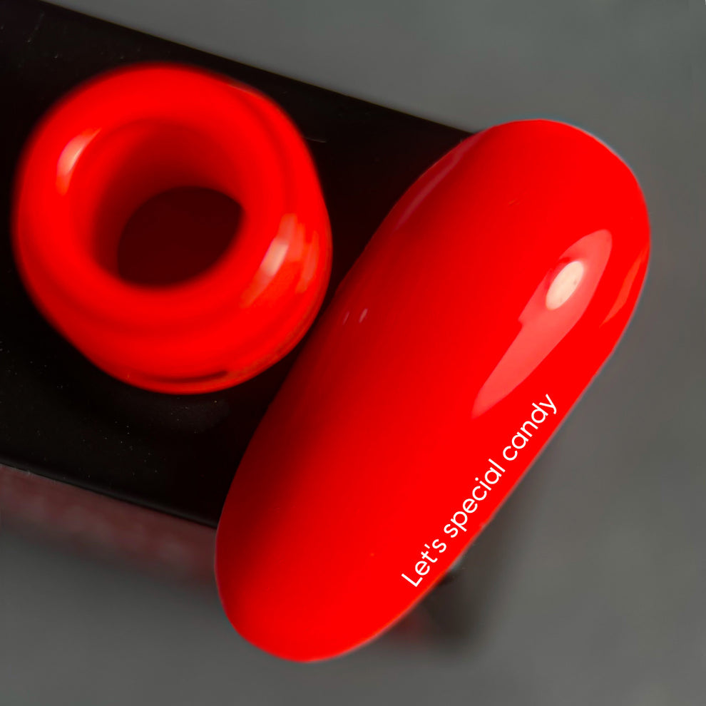NAILSOFTHEDAY Let's Special Candy: un esmalte semipermanente coral saturado especial y brillante que se superpone en una capa, 10 ml