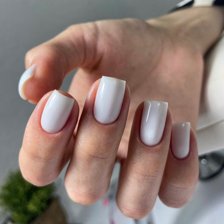 NAILSOFTHEDAY Bottle gel 01 – gel blanco ultrafuerte, 10 ml
