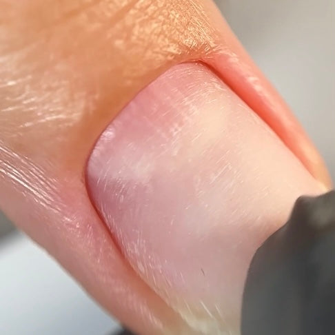 NAILSOFTHEDAY Cuticle Remover – removedor de cutículas regenerador para manicura y pedicura (con urea), 60 ml